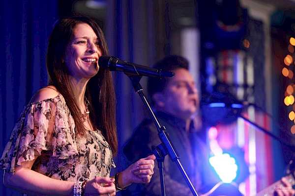 Preview image for blog post - Tennessee Twin - House Gig weekend!