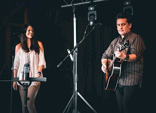 Preview image for blog post - Tennessee Twin - It's almost time for The West Country Music Festival!!