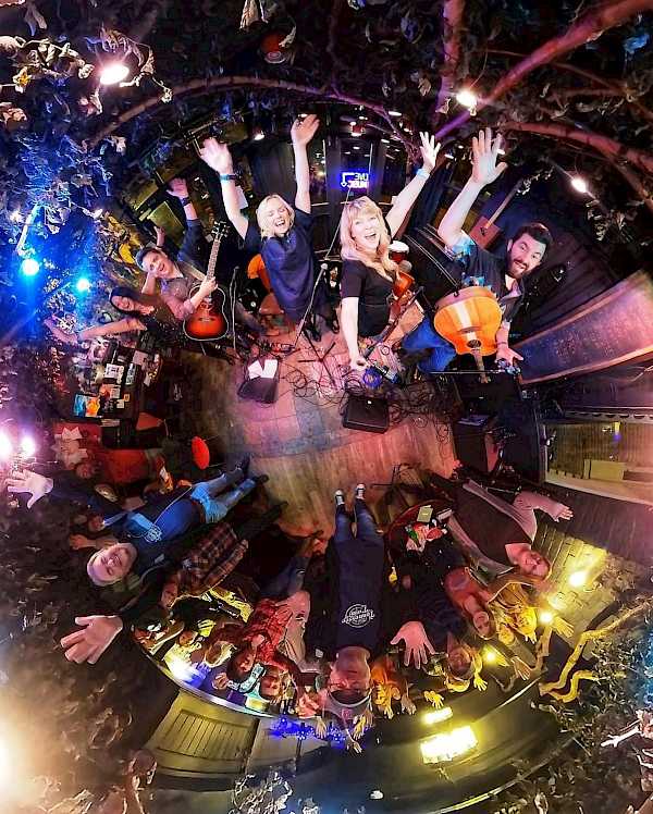 Preview image for blog post - Tennessee Twin - Great night at The Round Up!