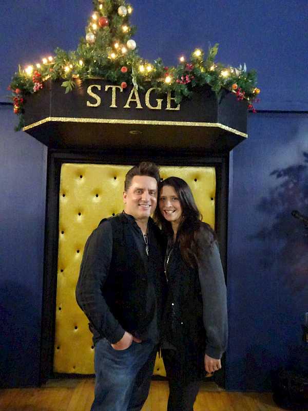 Preview image for blog post - Tennessee Twin - Sold-out show at Huntingdon Commemoration Hall!